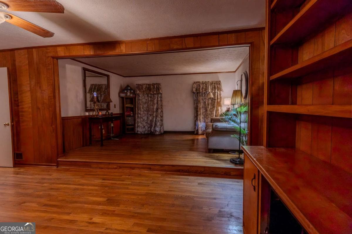 3 bedroom, 2 bathroom, 1,808 sq ft single family residence for sale at 5873 Button Gwinnett Place, Norcross, GA 30093 — photo 7