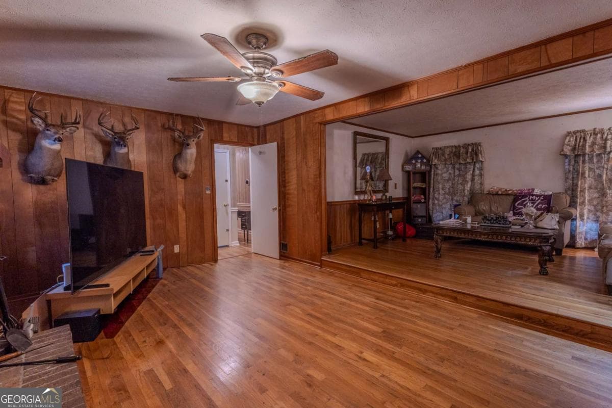 3 bedroom, 2 bathroom, 1,808 sq ft single family residence for sale at 5873 Button Gwinnett Place, Norcross, GA 30093 — photo 9