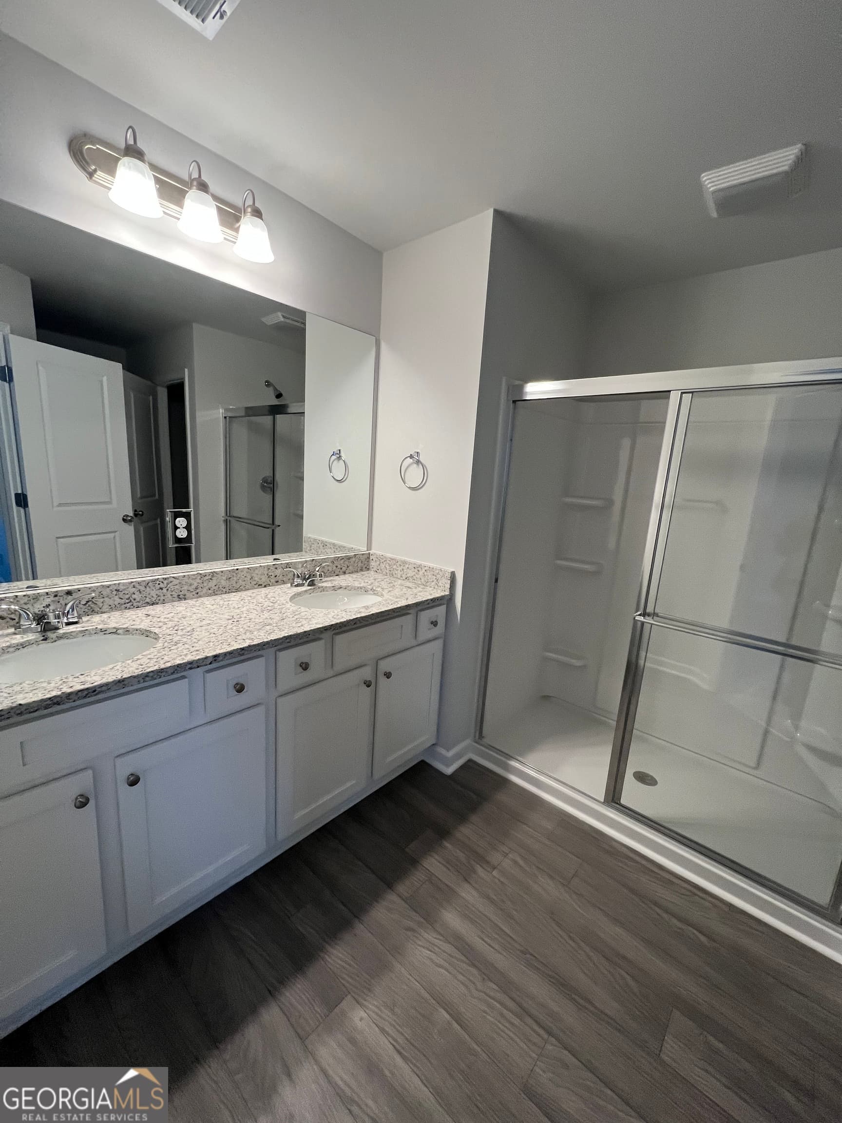 3 bedroom, 2.5 bathroom, 1,568 sq ft townhouse for rent at 11651 Chatham Drive, Hampton, GA 30228 for $2,275 a month — photo 7