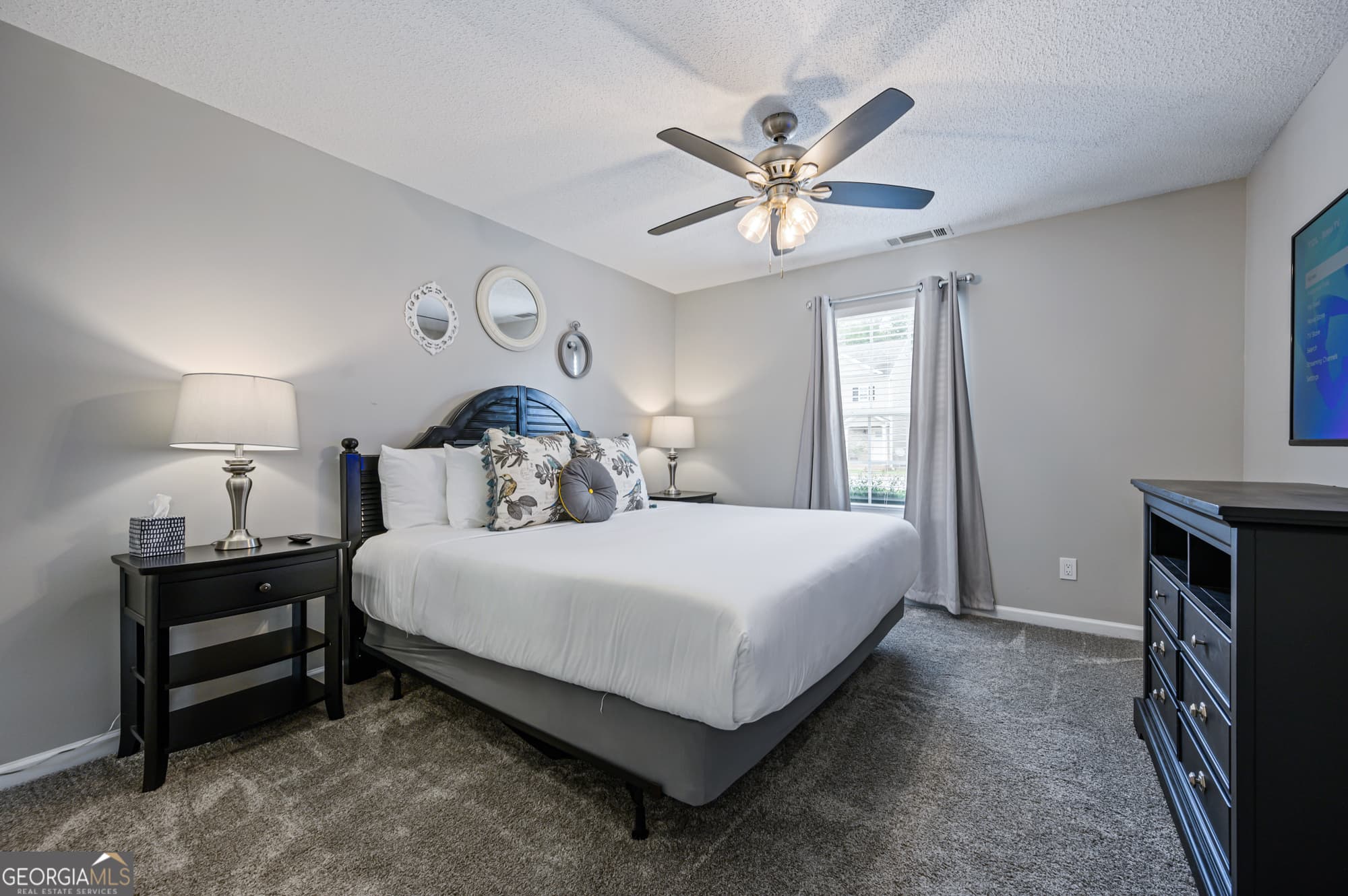 4 bedroom, 2 bathroom single family residence for rent at 31 Middleton Court, Cartersville, GA 30120 for $5,342 a month — photo 3