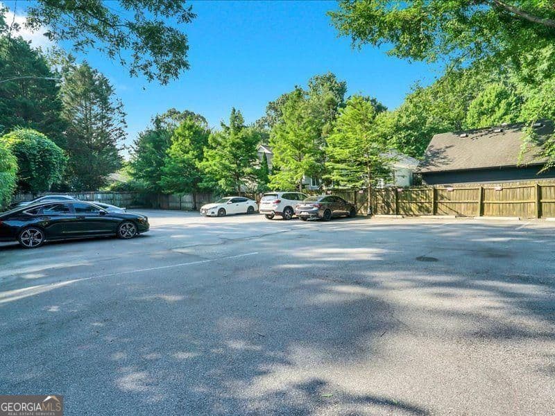 1 bedroom, 1 bathroom, 932 sq ft loft,condominium for sale at 1065 United Avenue 303, Atlanta, GA 30316 — photo 6