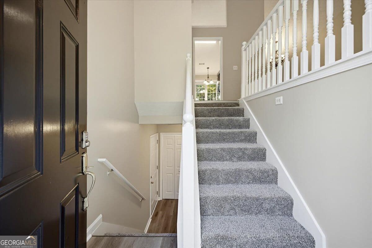 4 bedroom, 3 bathroom, 2,082 sq ft single family residence for sale at 334 Hill S Pointe Court, Bethlehem, GA 30620 — photo 6