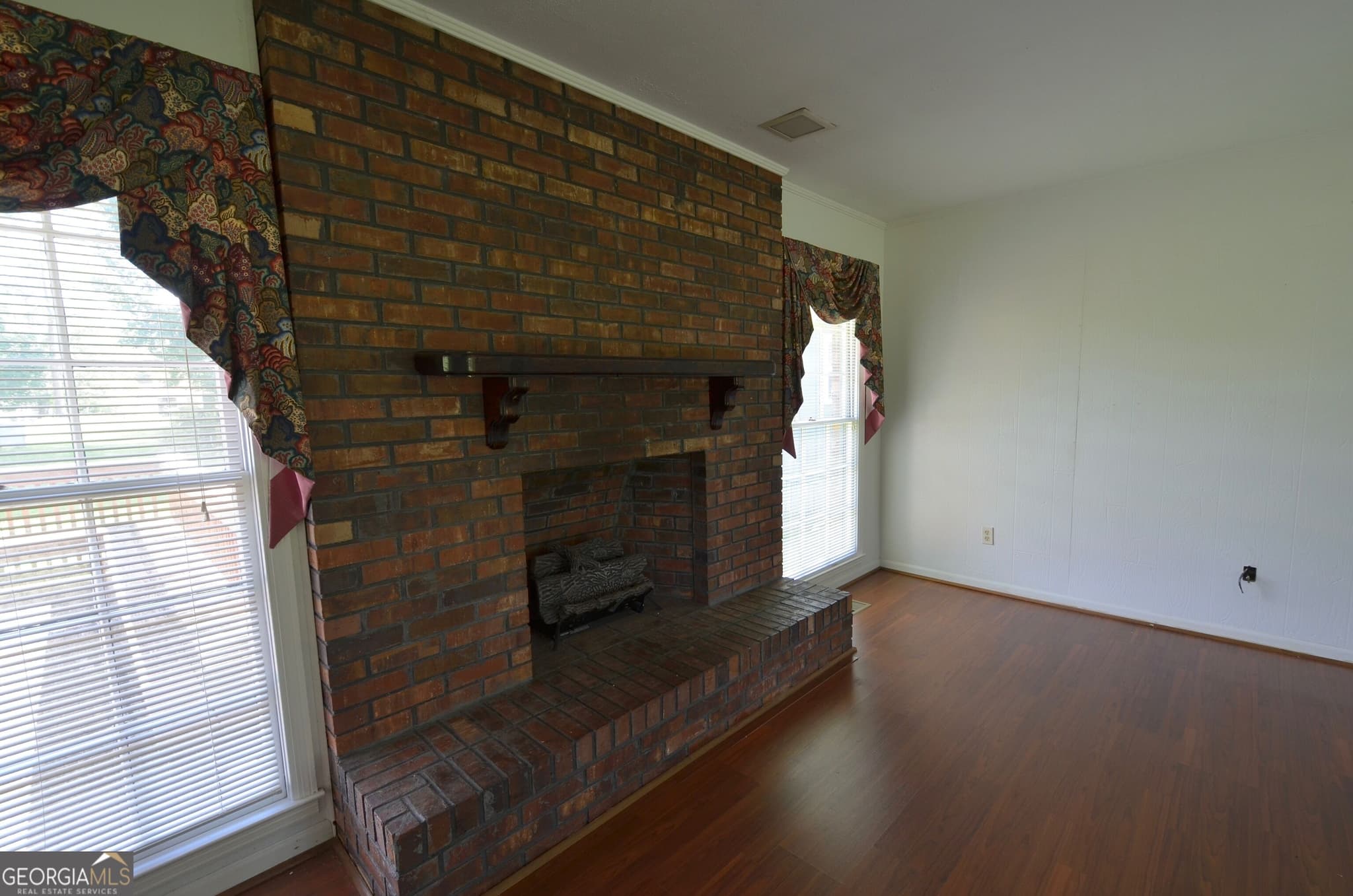 3 bedroom, 2 bathroom, 1,946 sq ft single family residence for sale at 46 Jim Harp Road, Eastman, GA 31023 — photo 7