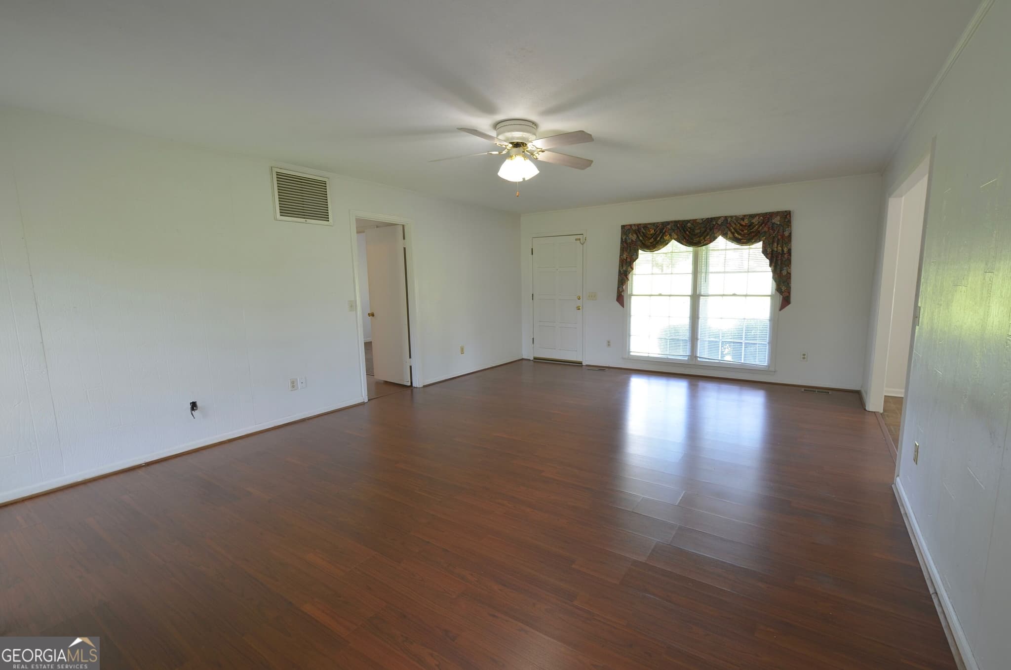 3 bedroom, 2 bathroom, 1,946 sq ft single family residence for sale at 46 Jim Harp Road, Eastman, GA 31023 — photo 8