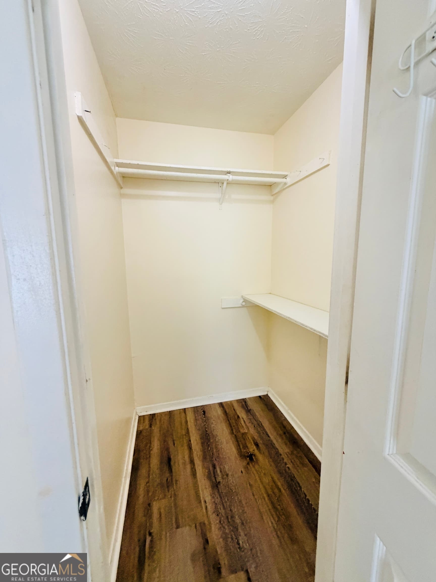 2 bedroom, 2.5 bathroom, 1,160 sq ft townhouse for rent at 1496 Kilmuir Way, Stone Mountain, GA 30083 for $1,600 a month — photo 8