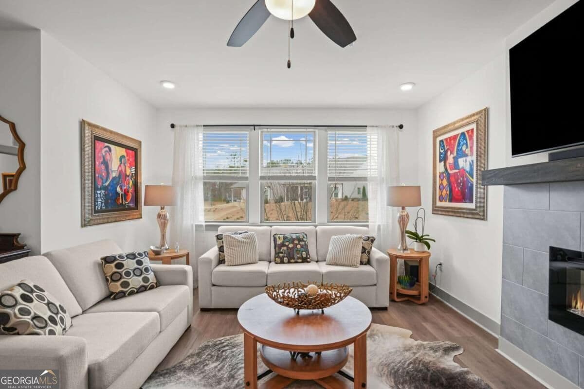 3 bedroom, 2 bathroom, 1,896 sq ft condominium for sale at 3342 Orwell Way 1206, Cumming, GA 30041 — photo 7