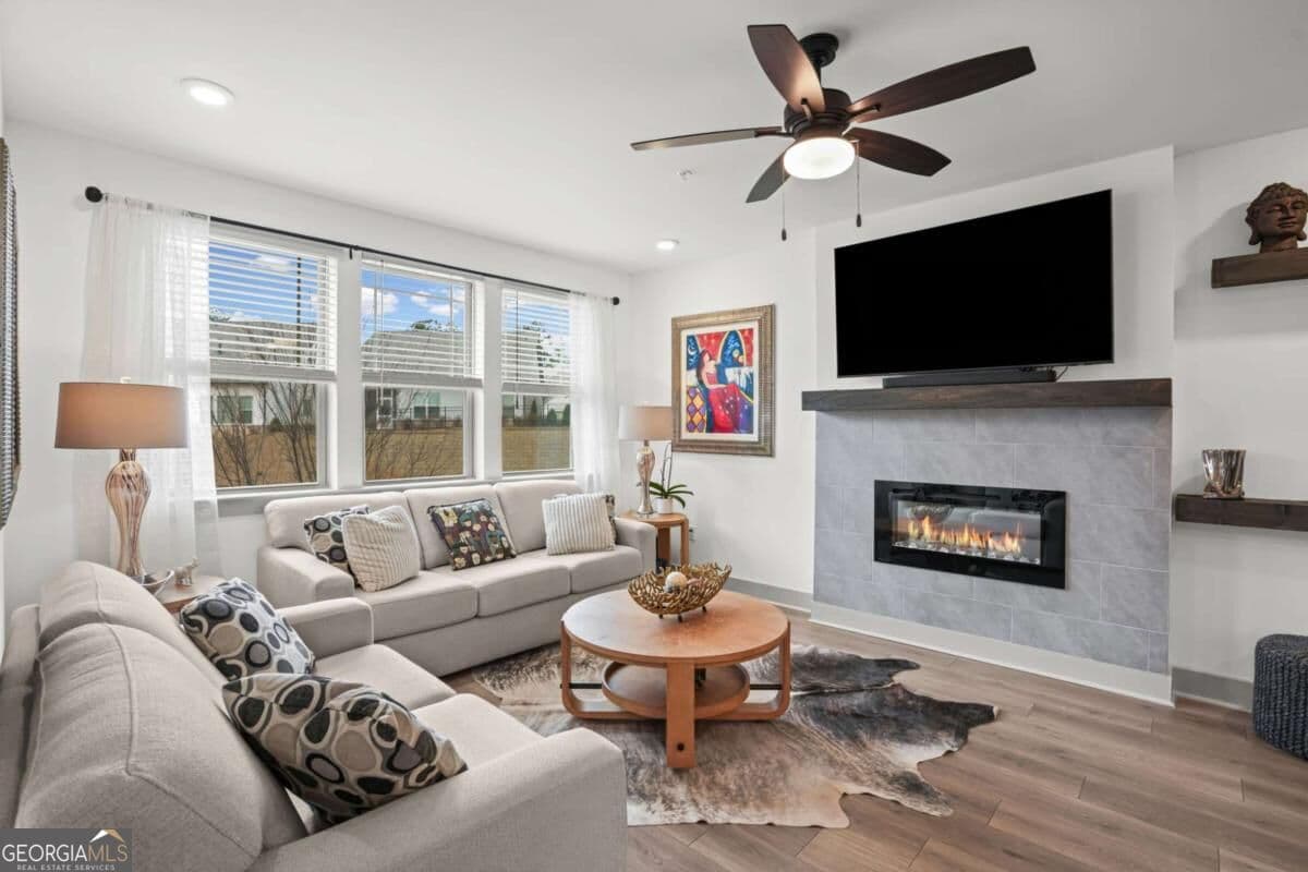 3 bedroom, 2 bathroom, 1,896 sq ft condominium for sale at 3342 Orwell Way 1206, Cumming, GA 30041 — photo 1 of 36