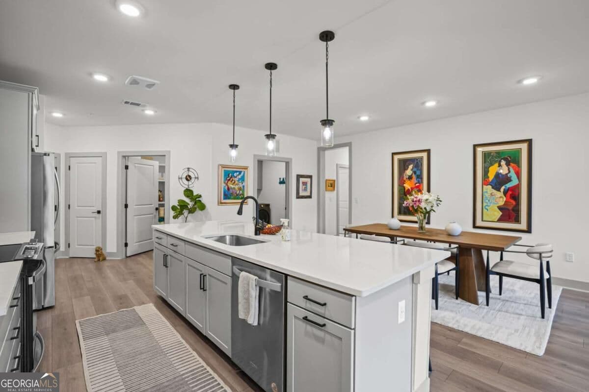 3 bedroom, 2 bathroom, 1,896 sq ft condominium for sale at 3342 Orwell Way 1206, Cumming, GA 30041 — photo 8