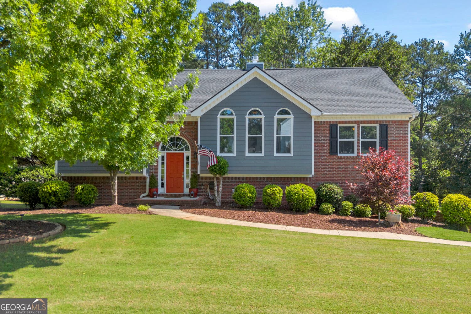 4 bedroom, 3 bathroom, 4,304 sq ft single family residence sold at 3102 Planters Mill Drive, Dacula, GA 30019