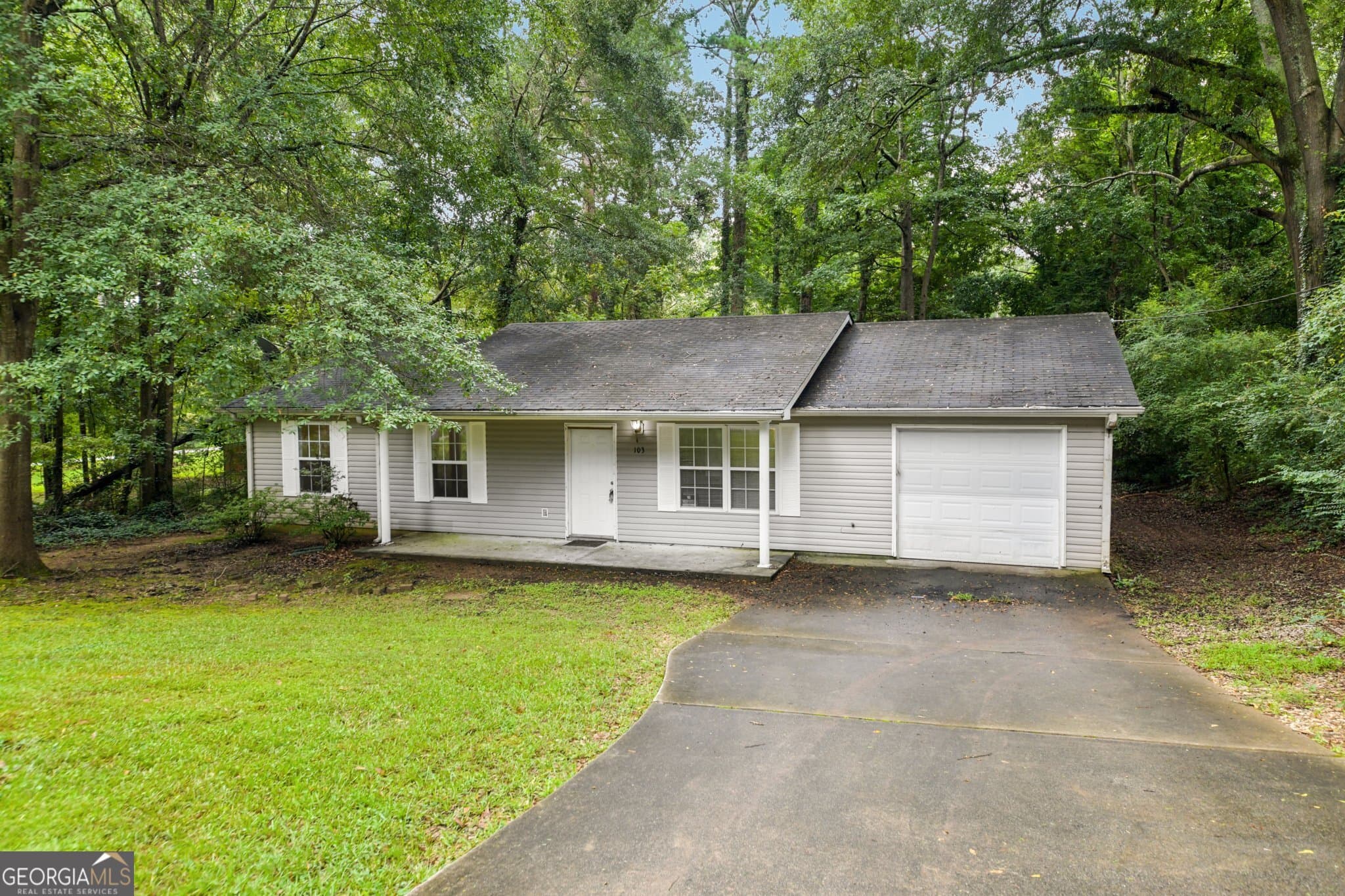 3 bedroom, 2 bathroom, 1,410 sq ft single family residence for sale at 103 N Circle Drive, Ellenwood, GA 30294 — photo 6