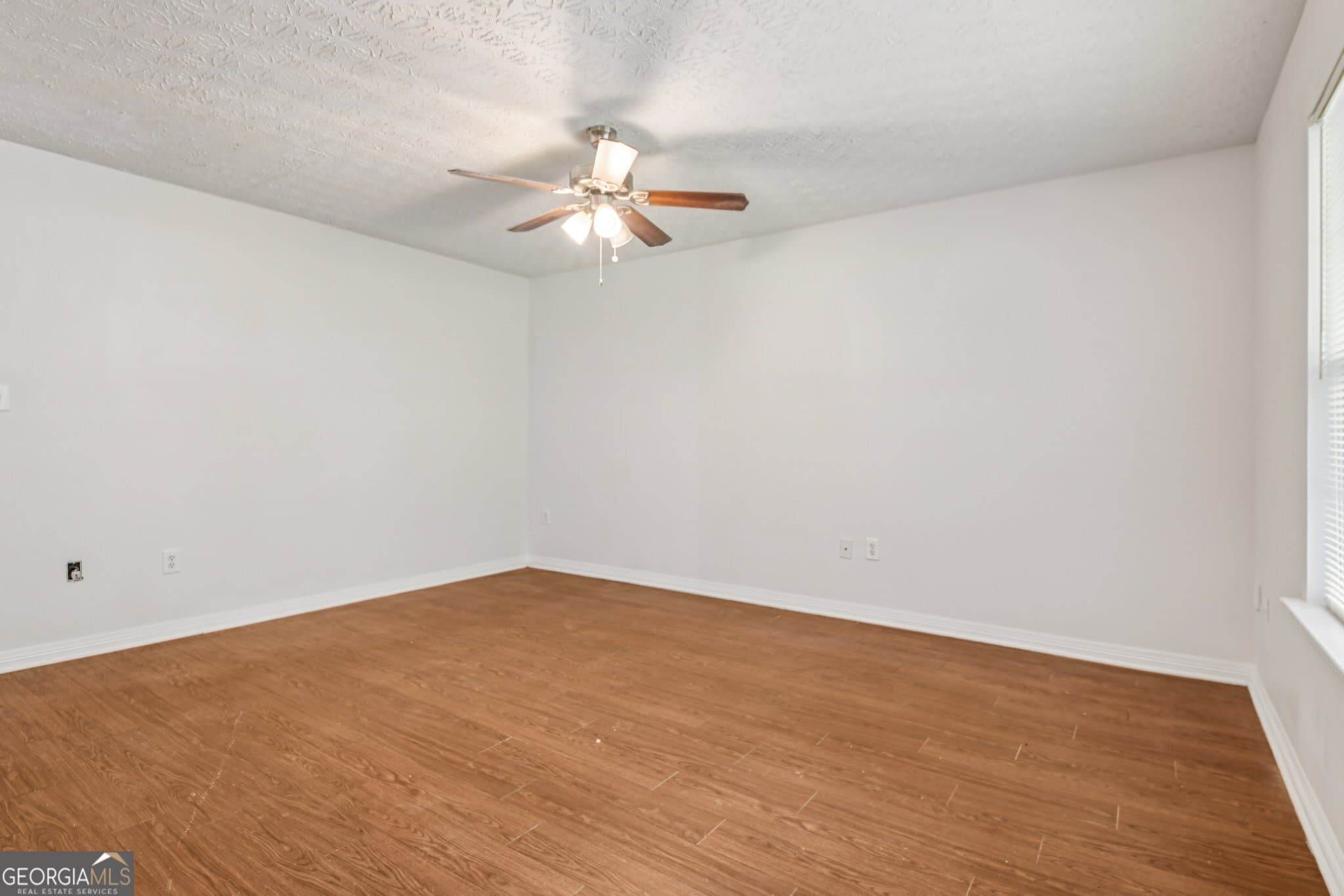 3 bedroom, 2 bathroom, 1,410 sq ft single family residence for sale at 103 N Circle Drive, Ellenwood, GA 30294 — photo 10