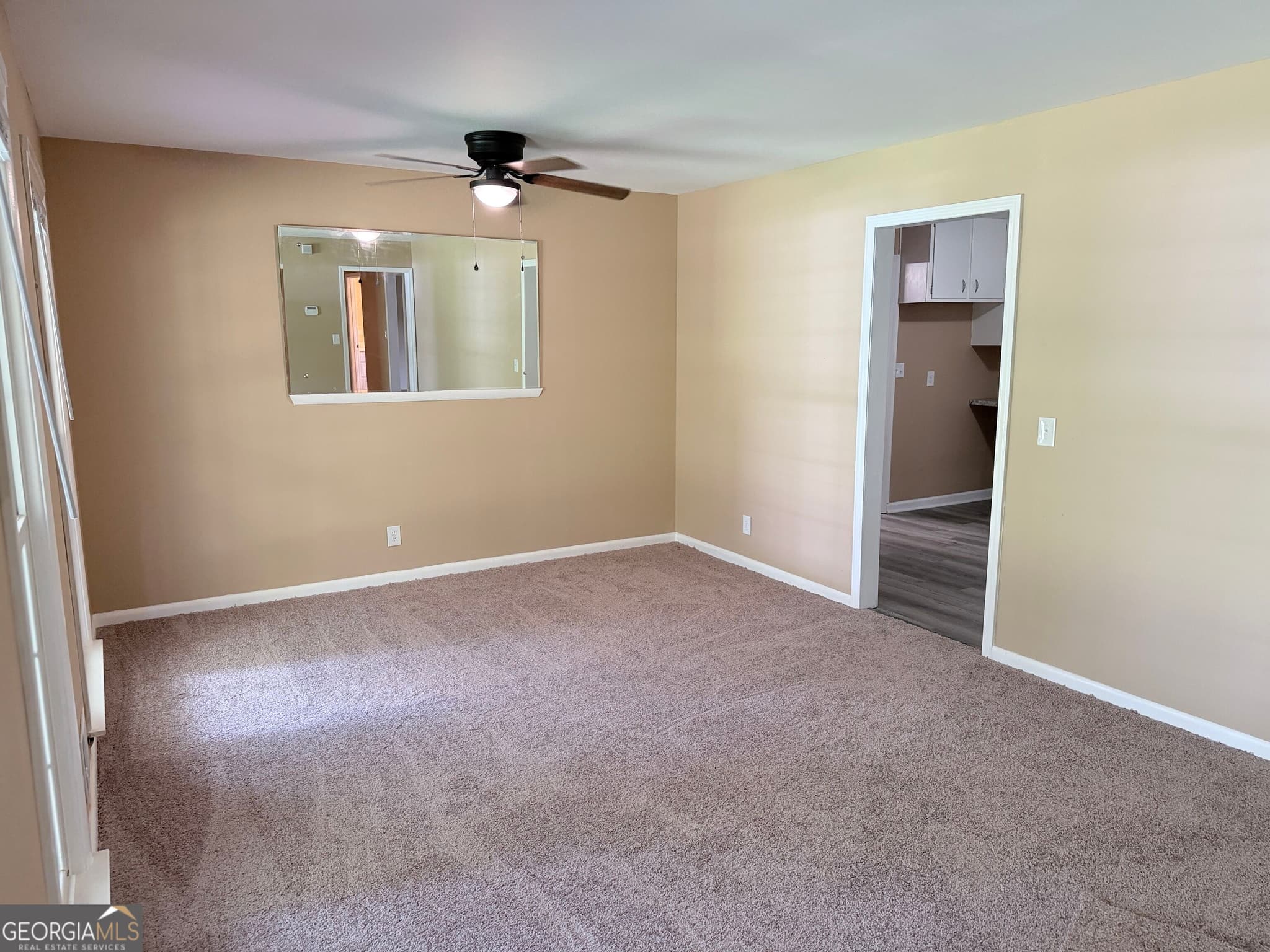3 bedroom, 2 bathroom, 1,909 sq ft single family residence for sale at 1571 Ebenezer Road, Conyers, GA 30094 — photo 5