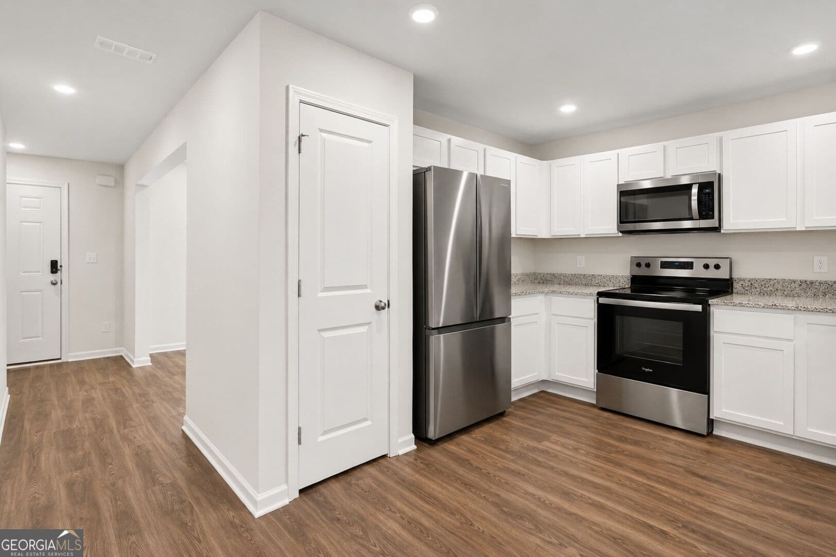 5 bedroom, 3 bathroom, 2,232 sq ft single family residence for rent at 626 Tudor Street, Kingston, GA 30145 for $2,695 a month — photo 5