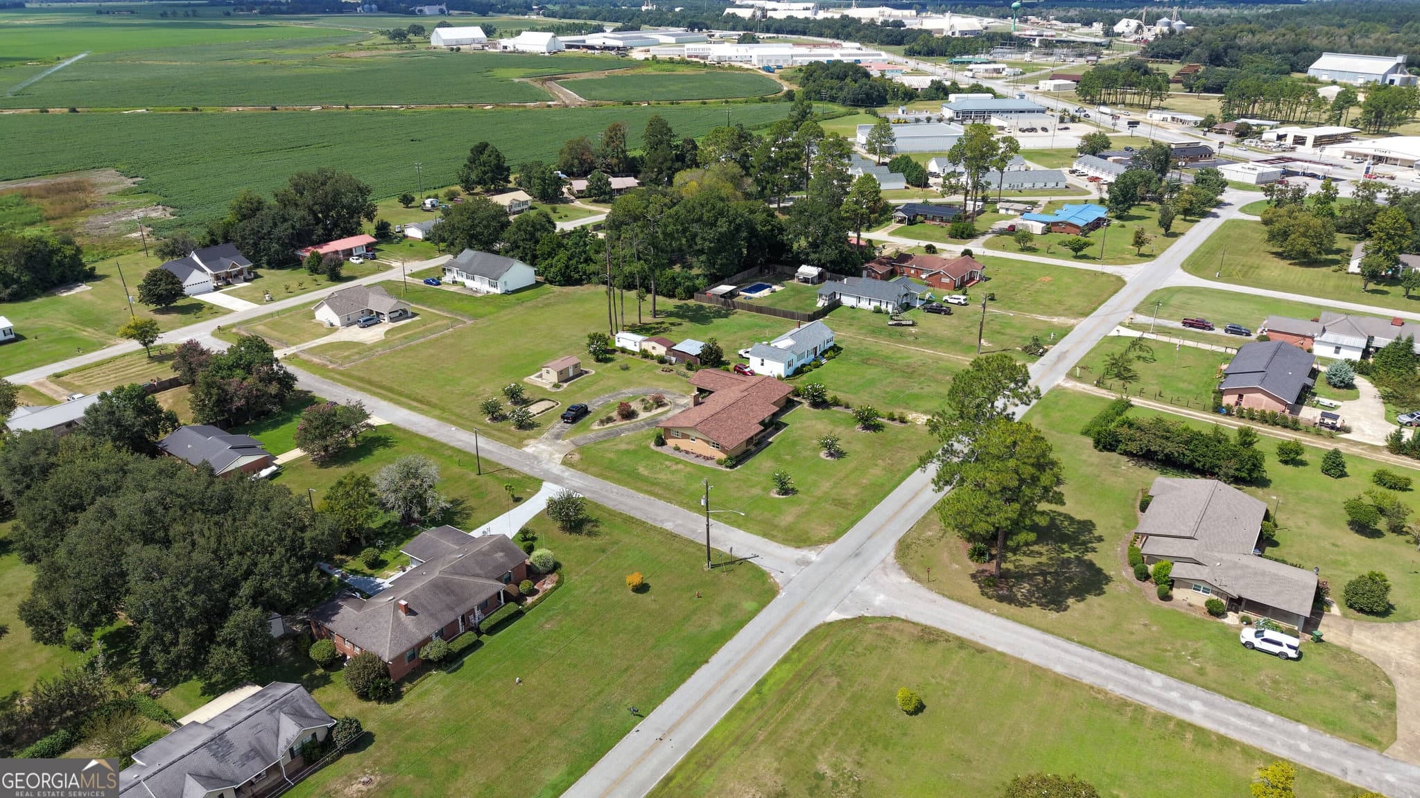 4 bedroom, 2 bathroom, 2,552 sq ft single family residence for sale at 410 S Newcombe Avenue, Donalsonville, GA 39845 — photo 9