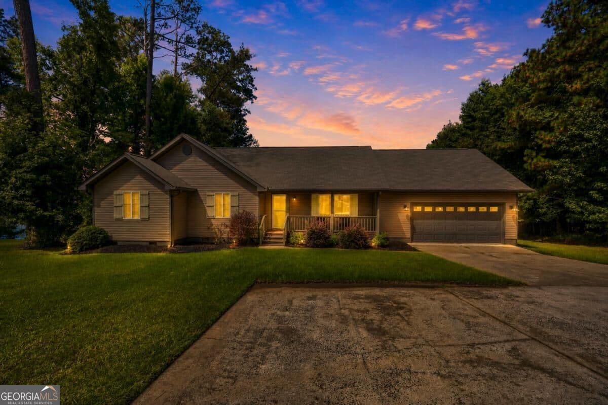 3 bedroom, 2 bathroom, 1,529 sq ft single family residence for sale at 132 Island Drive, Milledgeville, GA 31061 — photo 4