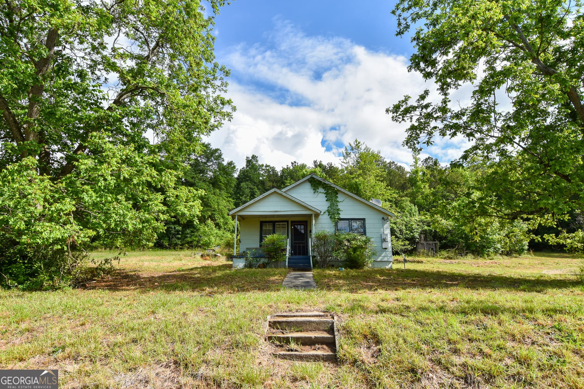 3 bedroom, 1 bathroom, 947 sq ft single family residence sold at 91 Reeves Road, Meansville, GA 30256