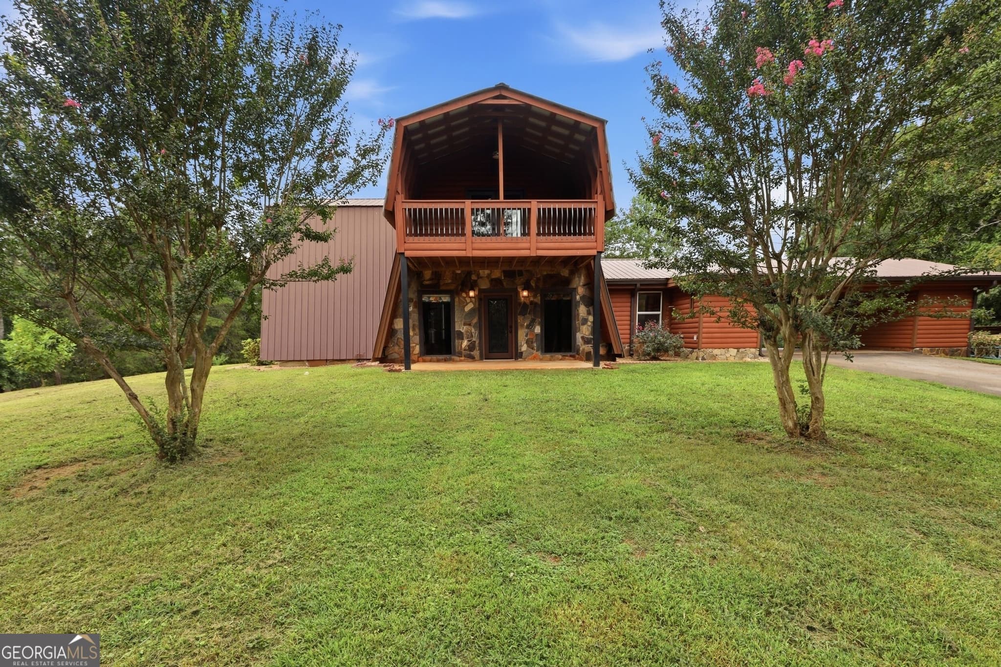 4 bedroom, 2.5 bathroom, 2,283 sq ft single family residence for sale at 932 Camp Mikell Road, Toccoa, GA 30577 — photo 5