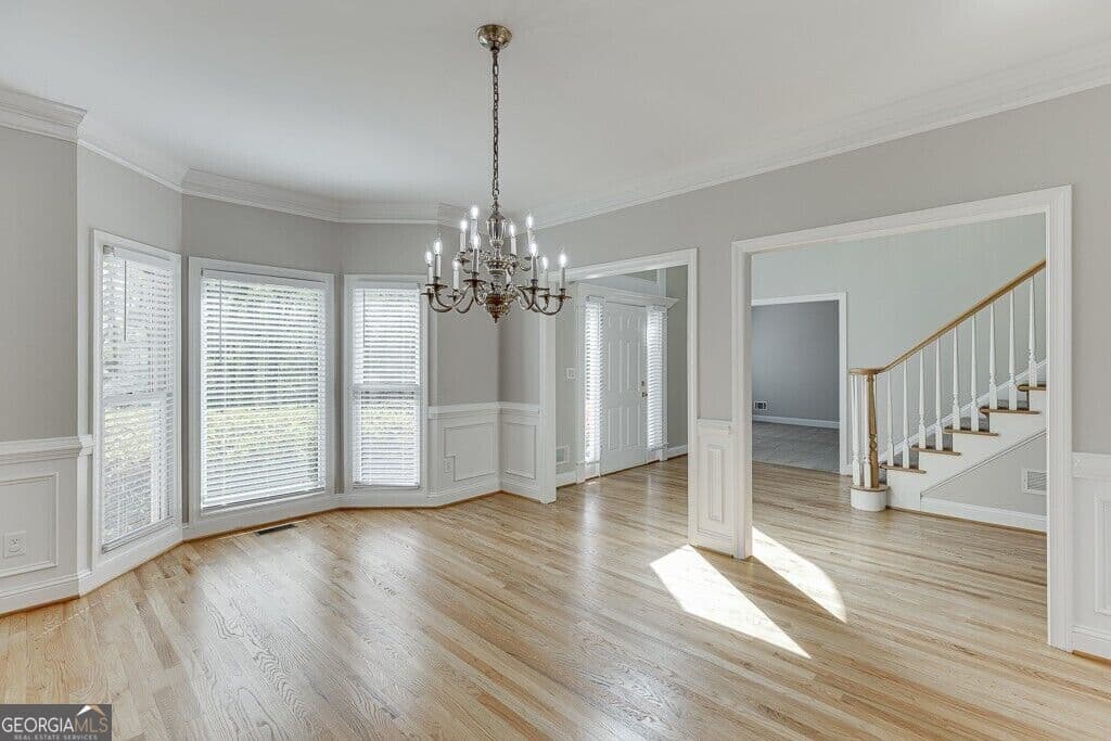 7 bedroom, 5.5 bathroom, 4,541 sq ft single family residence for rent at 9345 Riverclub Parkway, Duluth, GA 30097 for $4,900 a month — photo 2