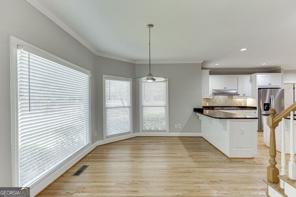7 bedroom, 5.5 bathroom, 4,541 sq ft single family residence for rent at 9345 Riverclub Parkway, Duluth, GA 30097 for $4,900 a month — photo 9
