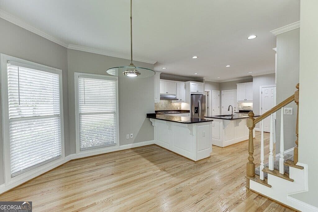7 bedroom, 5.5 bathroom, 4,541 sq ft single family residence for rent at 9345 Riverclub Parkway, Duluth, GA 30097 for $4,900 a month — photo 10