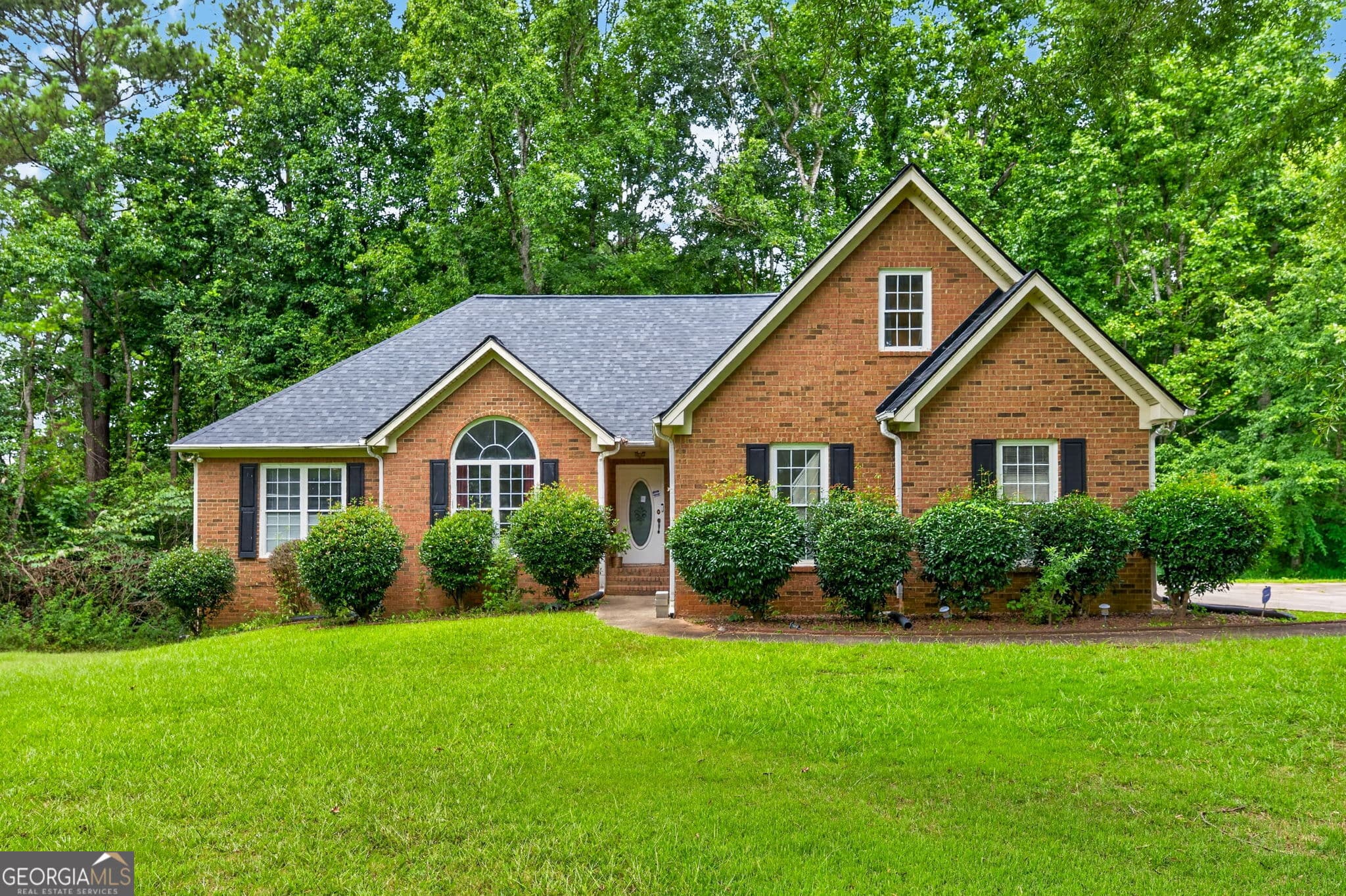 4 bedroom, 3 bathroom, 3,682 sq ft single family residence for sale at 115 Hamilton Drive, Newnan, GA 30263