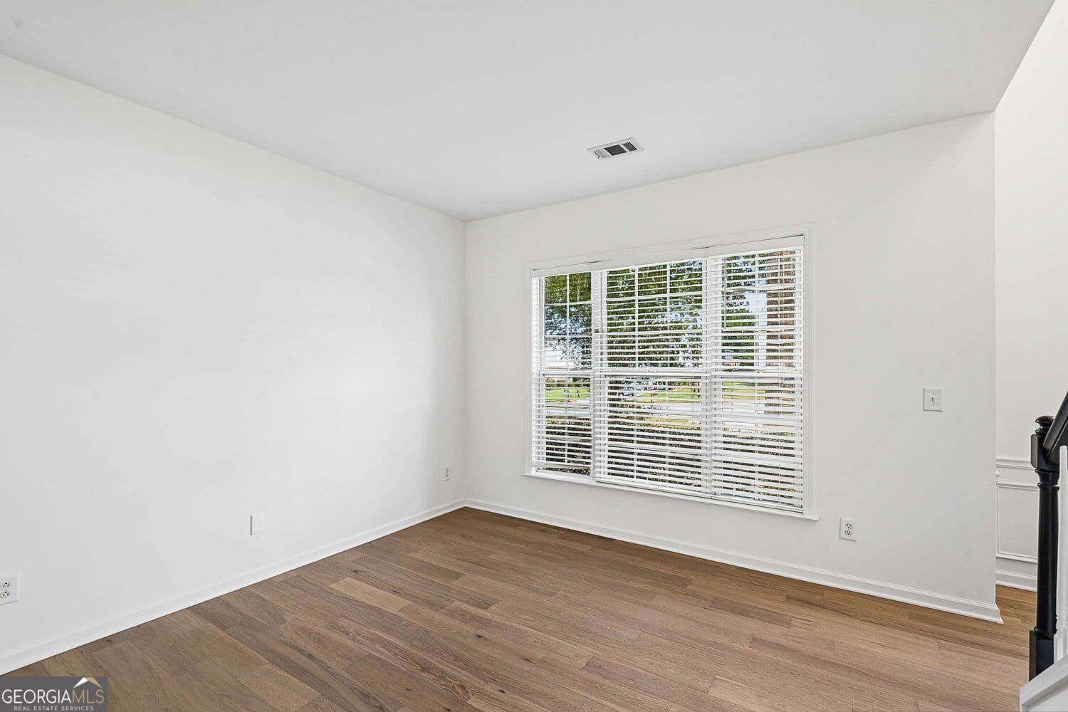 4 bedroom, 2.5 bathroom, 2,421 sq ft single family residence for sale at 941 Bendleton Drive, Woodstock, GA 30188 — photo 7