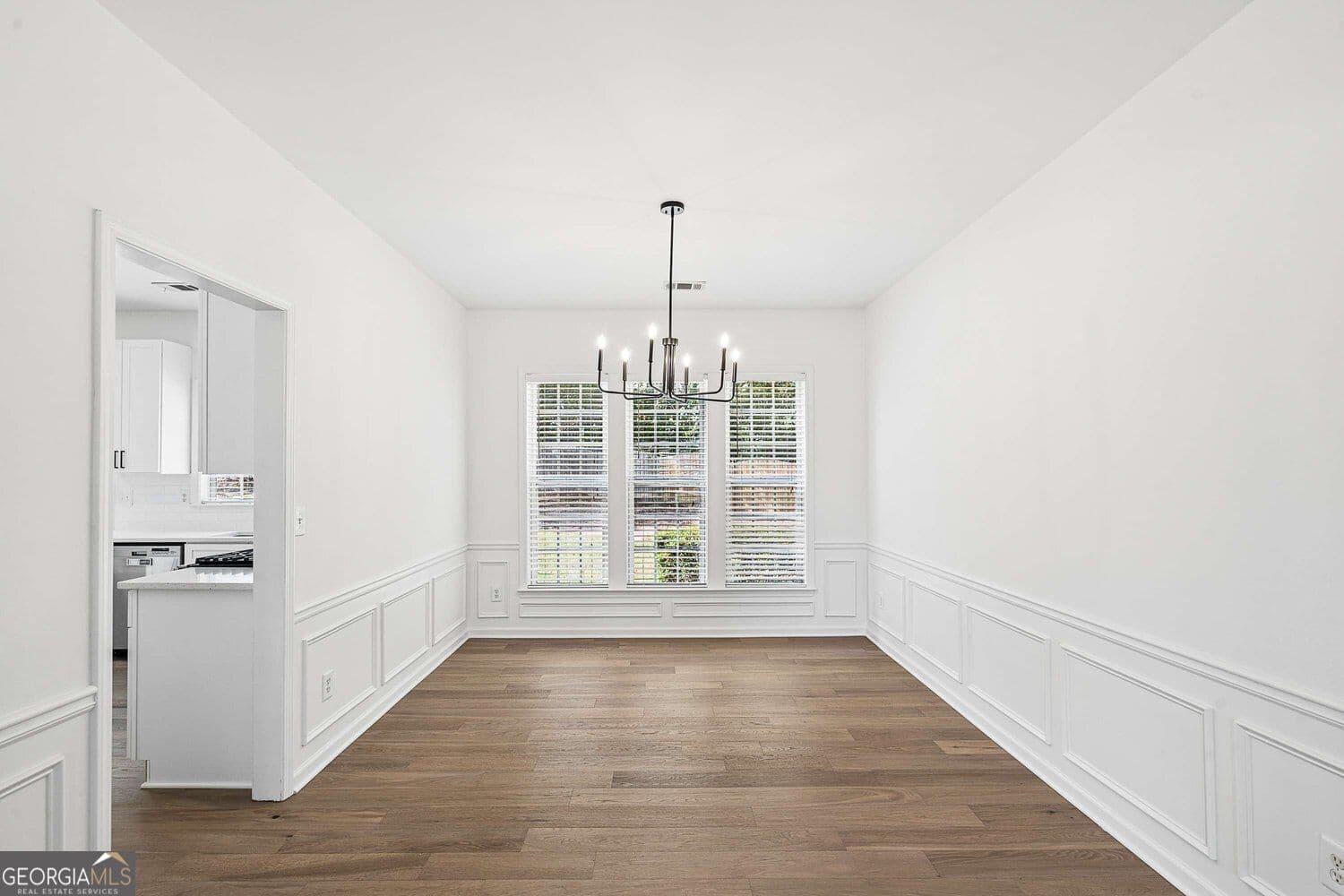 4 bedroom, 2.5 bathroom, 2,421 sq ft single family residence for sale at 941 Bendleton Drive, Woodstock, GA 30188 — photo 5