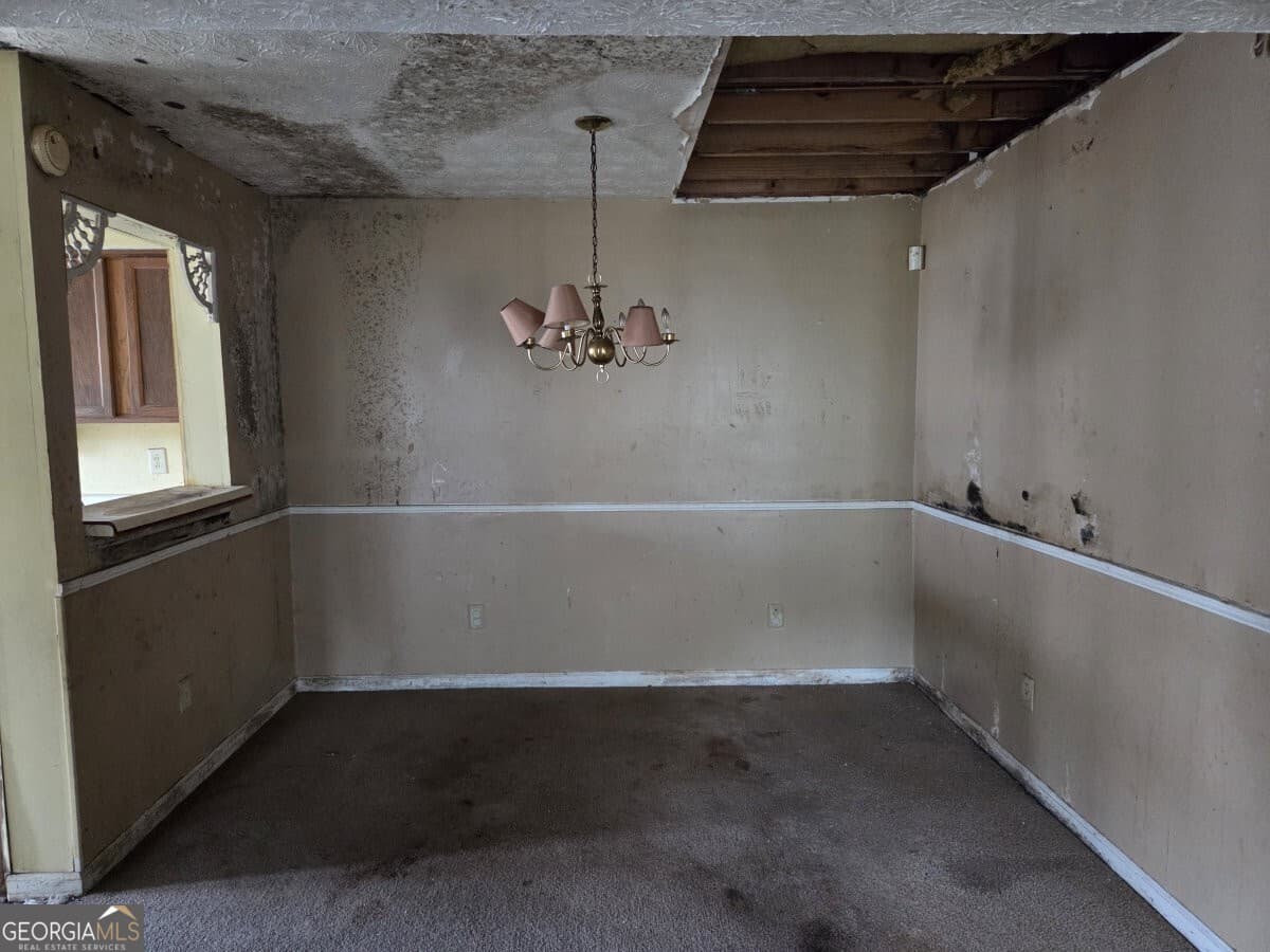 2 bedroom, 2 bathroom, 1,238 sq ft condominium for sale at 9460 Cypress Lane, Jonesboro, GA 30238 — photo 4