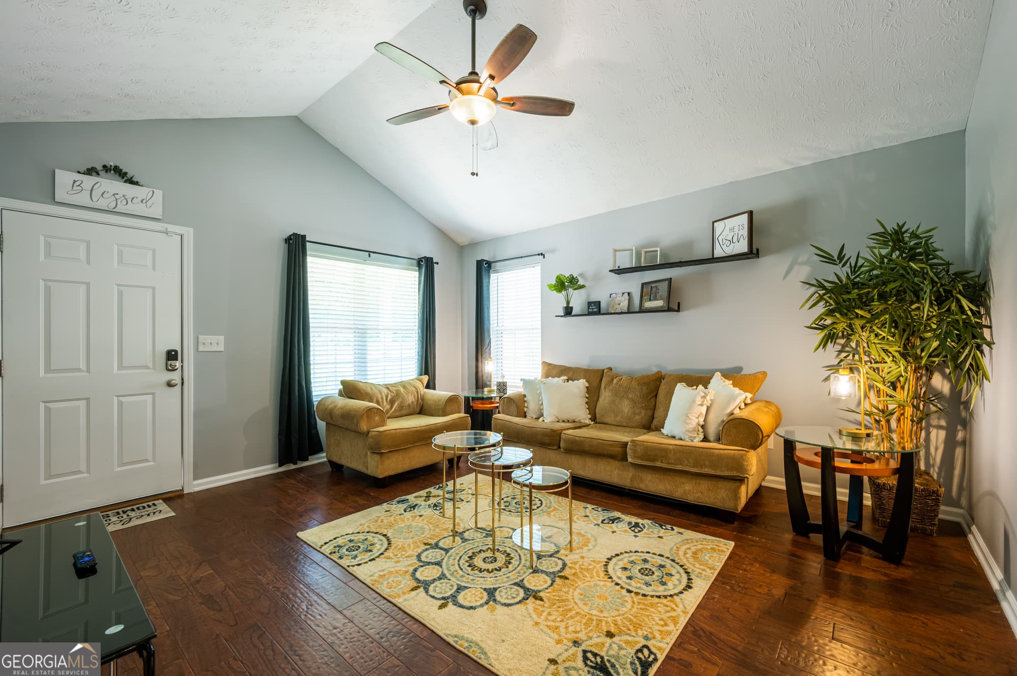 3 bedroom, 2 bathroom single family residence for rent at 18 Larkspur Lane, Emerson, GA 30137 for $4,877 a month — photo 5