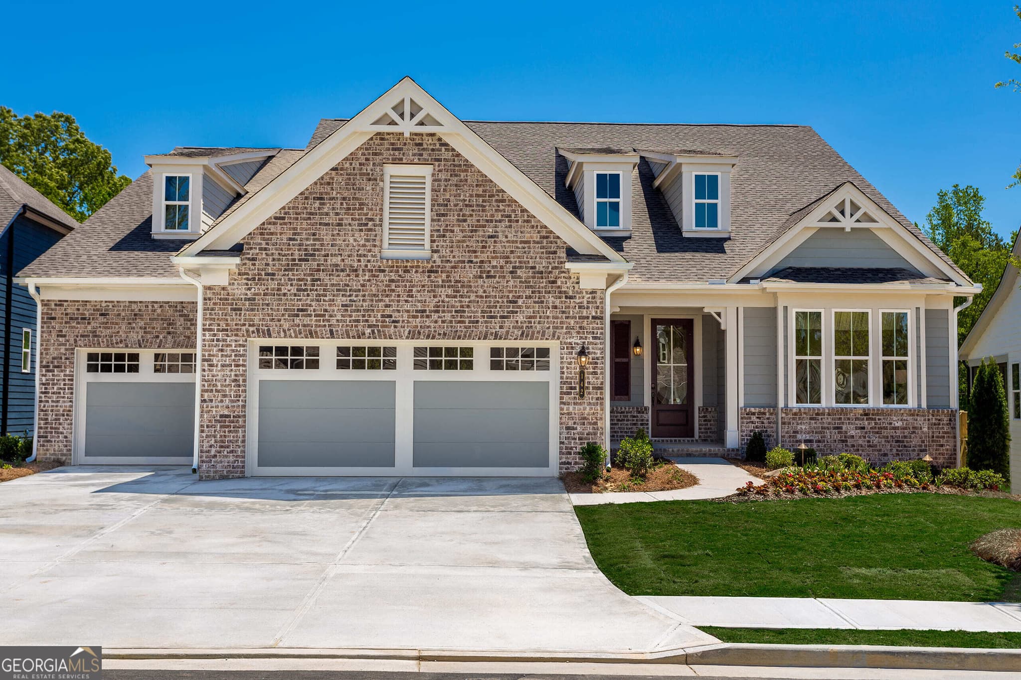 3 bedroom, 3 bathroom single family residence for sale at 611 Salton Way, Hoschton, GA 30548 — photo 1 of 32