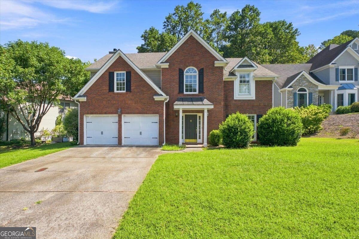 4 bedroom, 2.5 bathroom, 2,454 sq ft single family residence for sale at 4009 Union Walk Circle, Smyrna, GA 30082 — photo 2