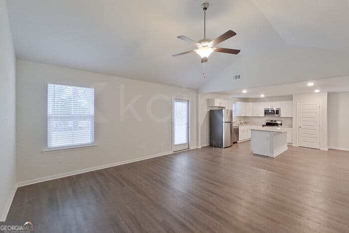 3 bedroom, 2 bathroom, 1,544 sq ft single family residence for rent at 114 Western Red Cedar Drive, Springfield, GA 31329 for $1,925 a month — photo 3