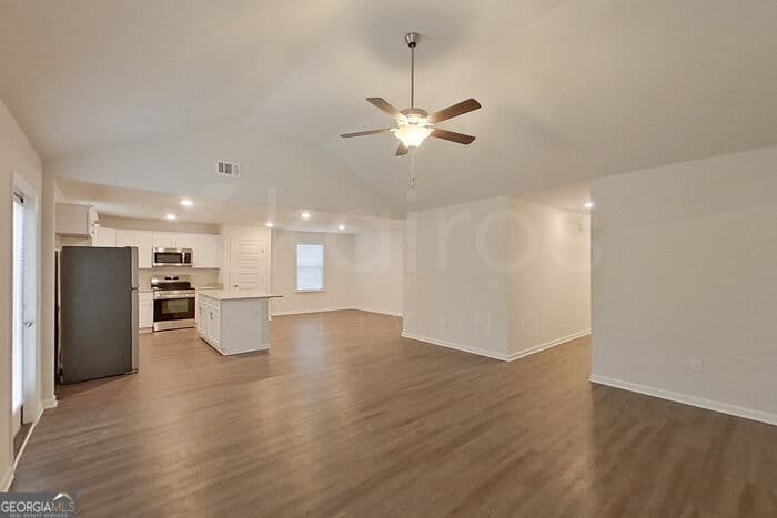 3 bedroom, 2 bathroom, 1,544 sq ft single family residence for rent at 114 Western Red Cedar Drive, Springfield, GA 31329 for $1,925 a month — photo 4