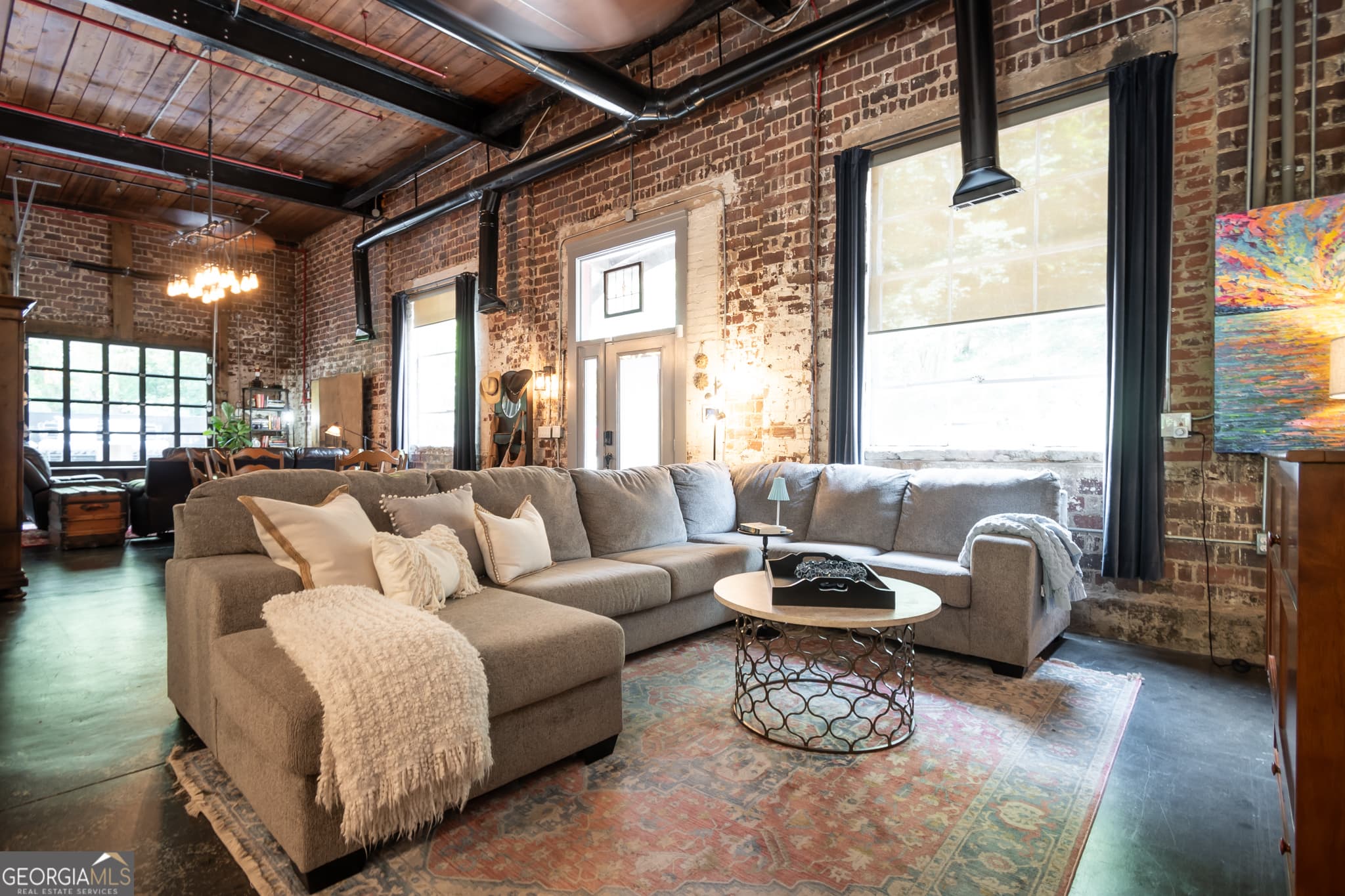 1 bedroom, 1.5 bathroom, 1,632 sq ft loft,condominium for sale at 585 White Circle 32, Athens, GA 30605 — photo 2