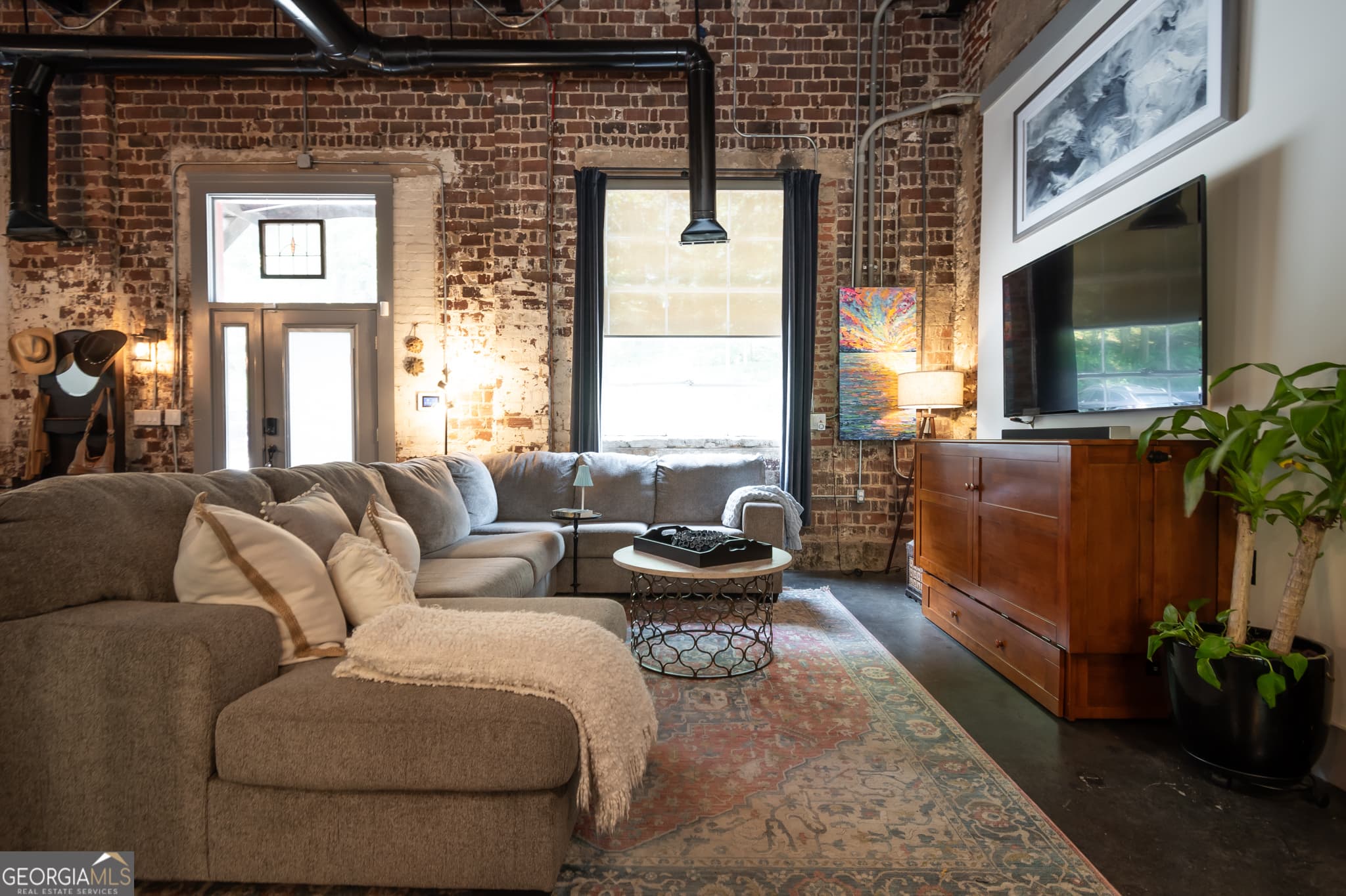 1 bedroom, 1.5 bathroom, 1,632 sq ft loft,condominium for sale at 585 White Circle 32, Athens, GA 30605 — photo 6