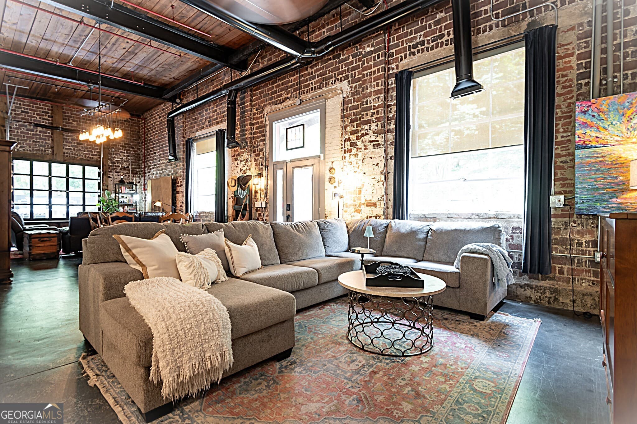 1 bedroom, 1.5 bathroom, 1,632 sq ft loft,condominium for sale at 585 White Circle 32, Athens, GA 30605 — photo 4