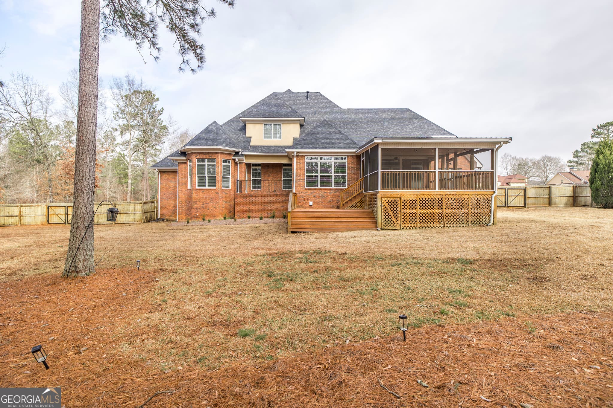 4 bedroom, 4.5 bathroom, 4,123 sq ft single family residence for sale at 720 Latrobe Way, Macon, GA 31220 — photo 4