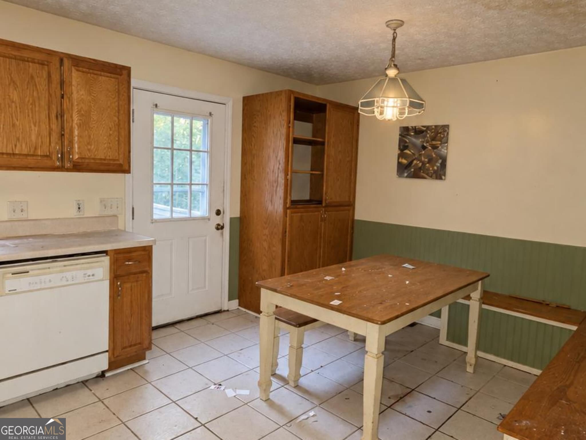 4 bedroom, 2 bathroom, 1,292 sq ft single family residence for sale at 127 Woodridge Circle, Lagrange, GA 30241 — photo 7
