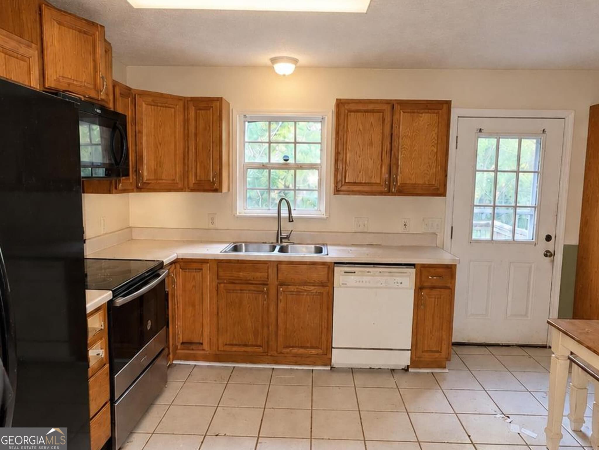 4 bedroom, 2 bathroom, 1,292 sq ft single family residence for sale at 127 Woodridge Circle, Lagrange, GA 30241 — photo 5