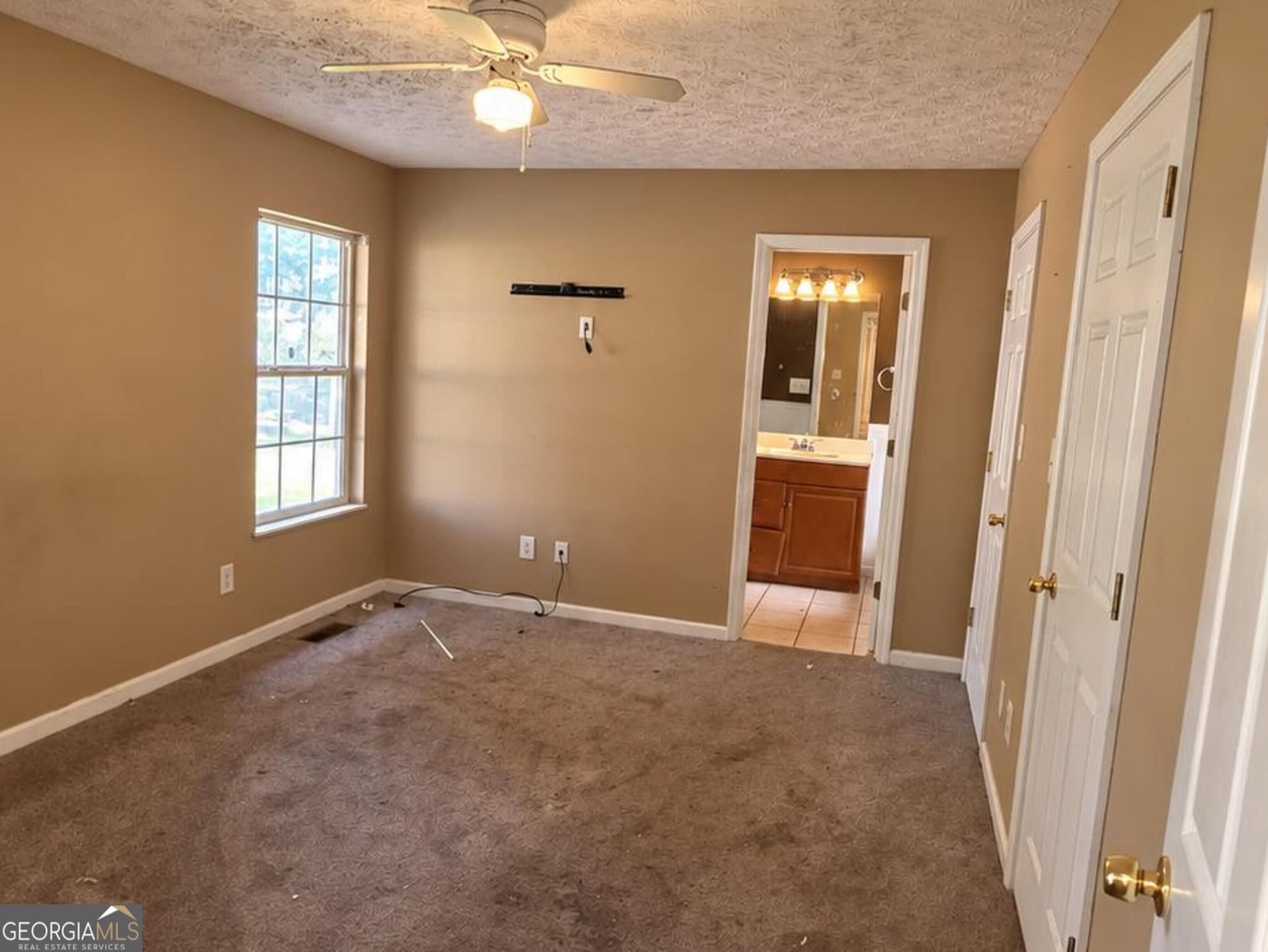 4 bedroom, 2 bathroom, 1,292 sq ft single family residence for sale at 127 Woodridge Circle, Lagrange, GA 30241 — photo 8