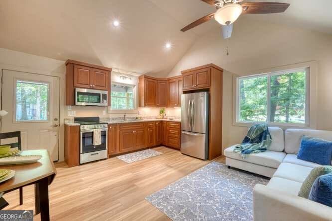 1 bedroom, 1 bathroom, 400 sq ft single family residence for sale at 346 Chimney Ridge, Blairsville, GA 30512 — photo 5