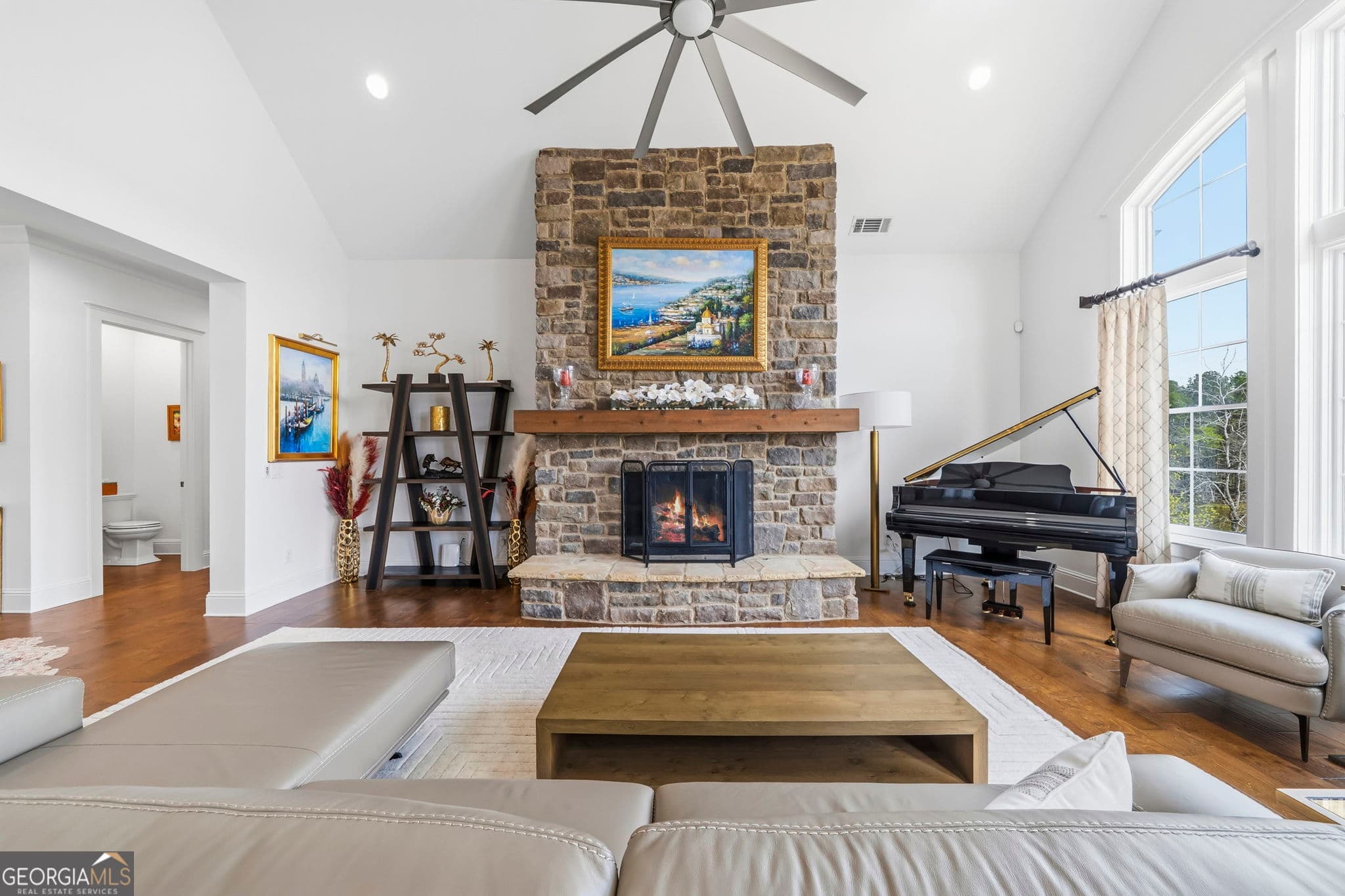 5 bedroom, 5.5 bathroom, 6,000 sq ft single family residence for sale at 1060 Ridge Grove Court, Greensboro, GA 30642 — photo 9