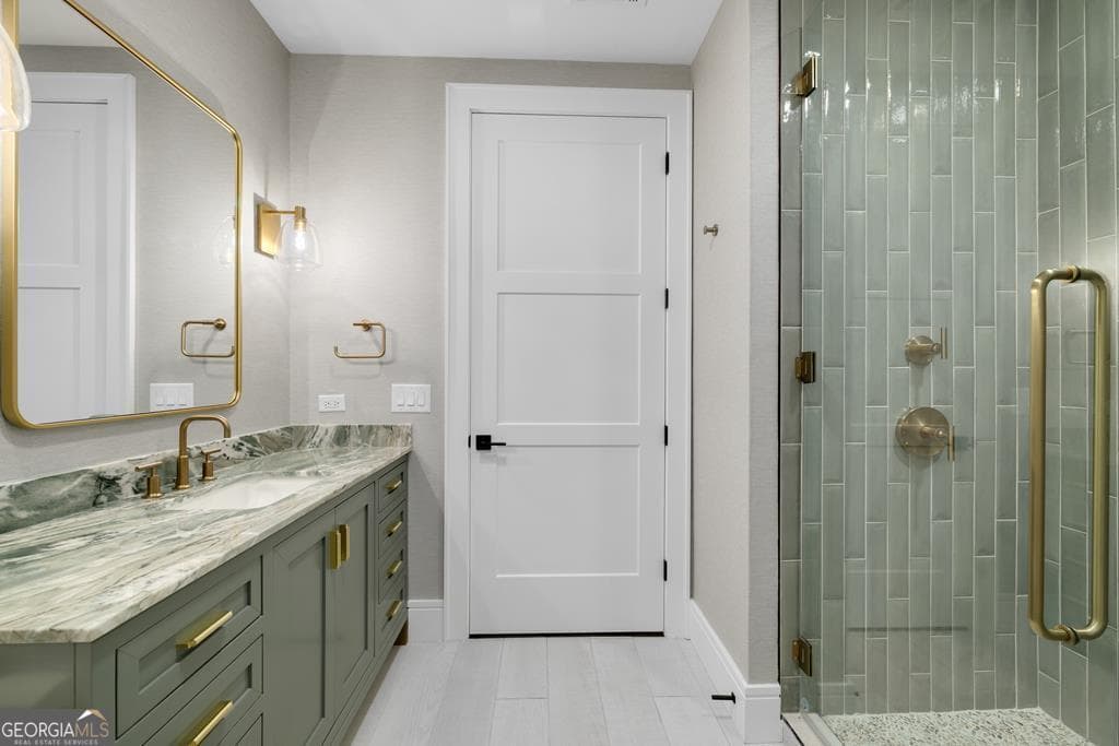 4 bedroom, 3 bathroom, 2,316 sq ft townhouse for rent at 1281 E Main Street 3, Blue Ridge, GA 30513 for $3,250 a month — photo 7