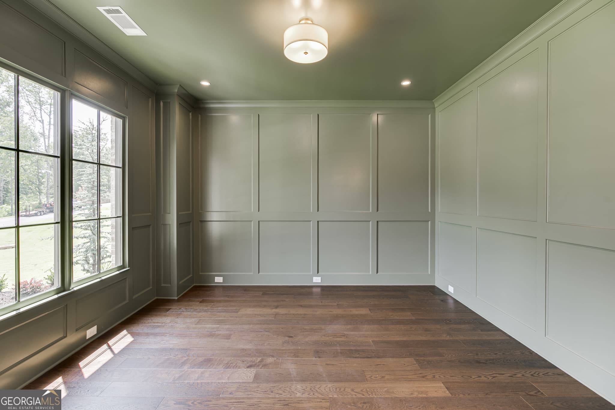 4 bedroom, 4.5 bathroom, 4,417 sq ft single family residence for sale at 2971 N Bogan Road 2, Buford, GA 30519 — photo 6