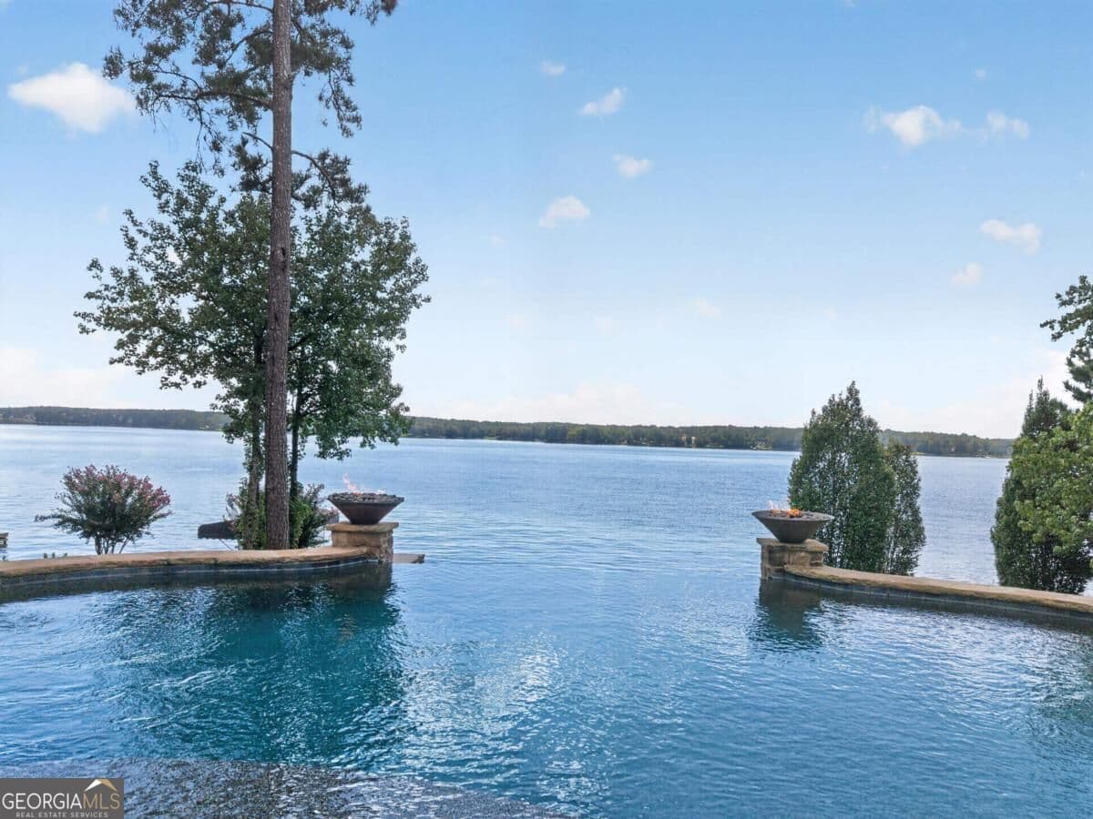 5 bedroom, 5.5 bathroom, 5,077 sq ft single family residence for sale at 1131 Kingfisher Point, Greensboro, GA 30642 — photo 5