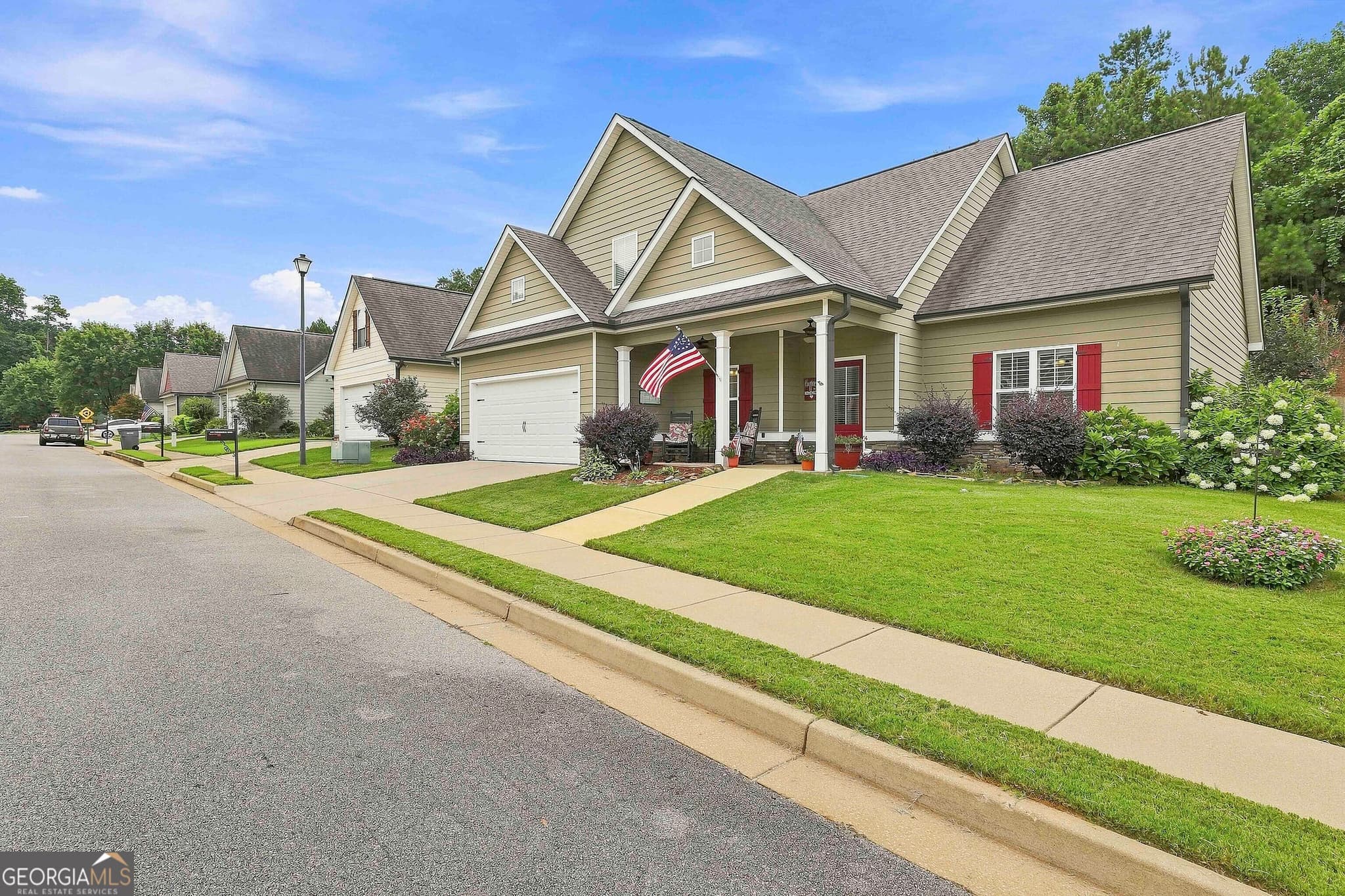 4 bedroom, 2.5 bathroom, 2,569 sq ft single family residence for sale at 109 Celebration Boulevard, Lagrange, GA 30241 — photo 3