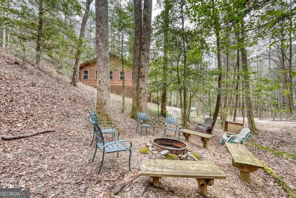 3 bedroom, 3 bathroom, 2,861 sq ft single family residence for sale at 445 Helton Creek Road, Blairsville, GA 30512 — photo 4