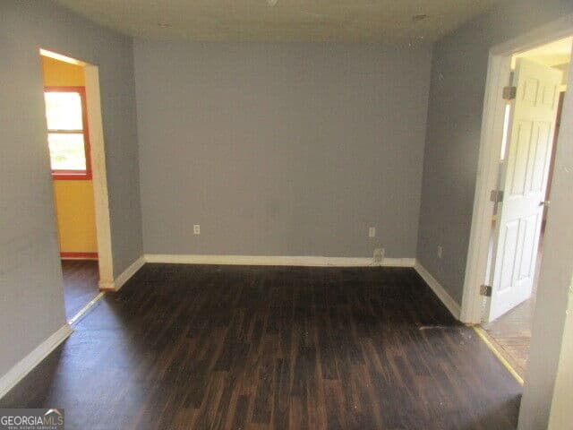 4 bedroom, 3 bathroom, 1,532 sq ft single family residence for sale at 505 E Main Street, Thomaston, GA 30286 — photo 5