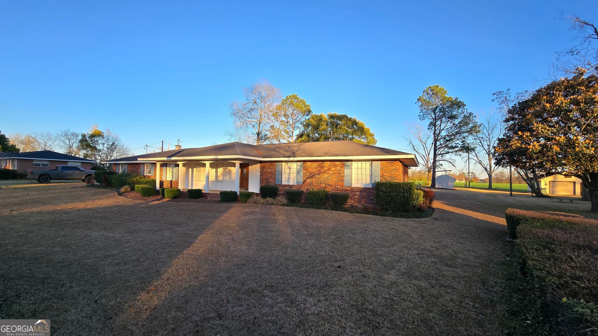 4 bedroom, 3 bathroom, 1,900 sq ft single family residence for sale at 105 Rosemont Road, Glennville, GA 30427 — photo 2