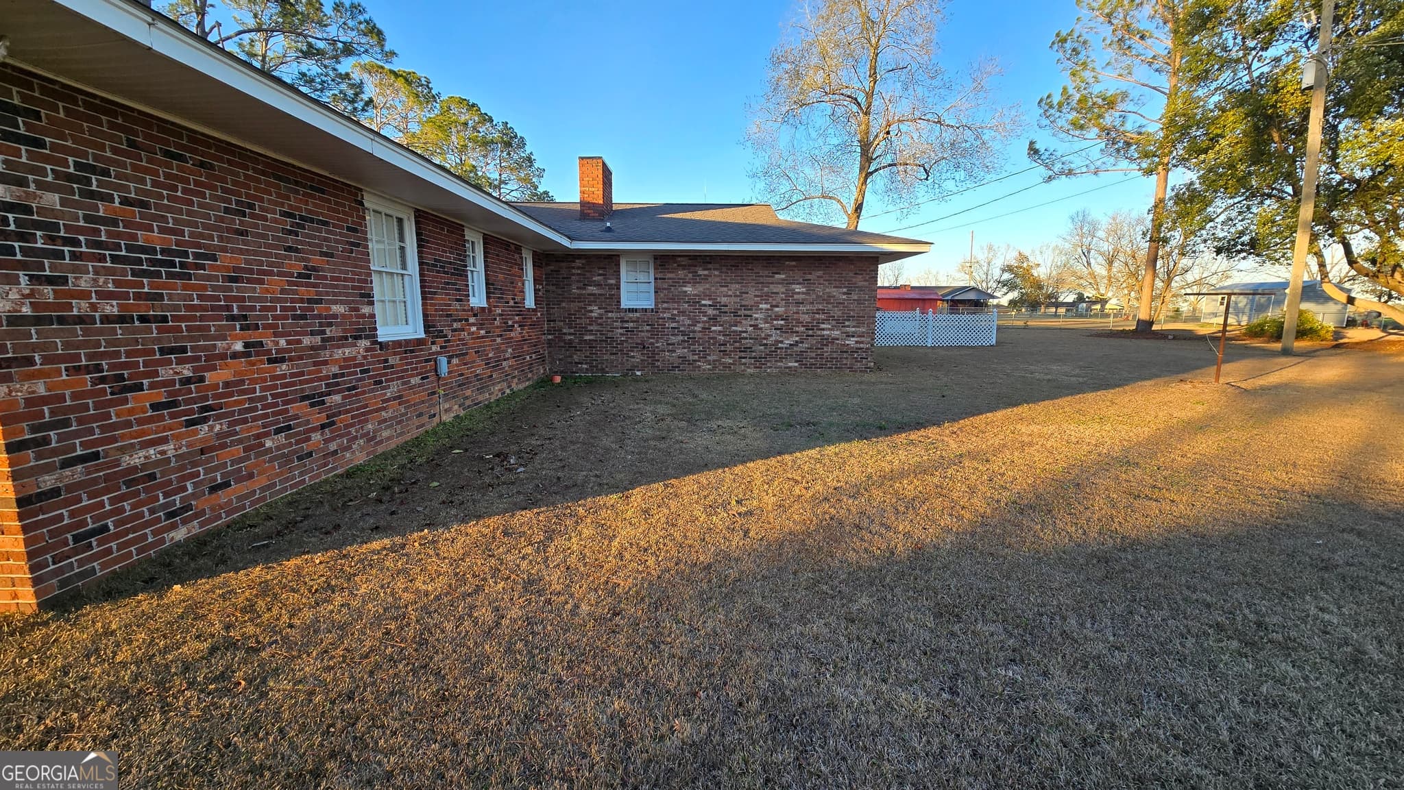 4 bedroom, 3 bathroom, 1,900 sq ft single family residence for sale at 105 Rosemont Road, Glennville, GA 30427 — photo 3